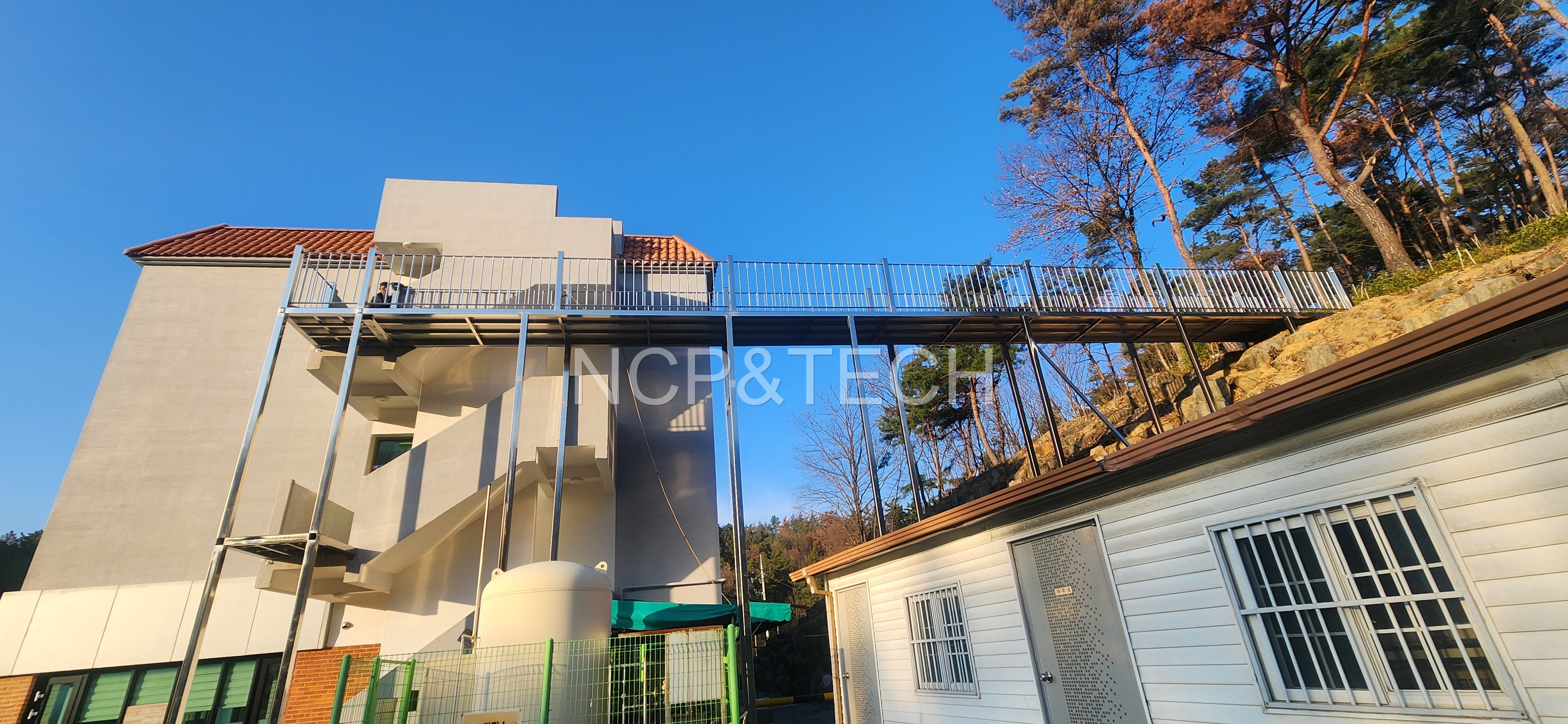 덕인러브힐 사회복지재단 연교 및 일자 미끄럼틀 설치